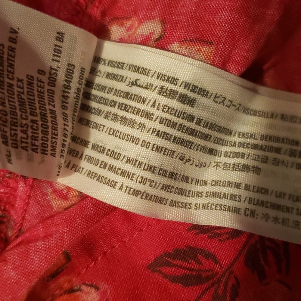 Hollister floral romper - Picture 7 of 7
